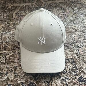 NY ball cap